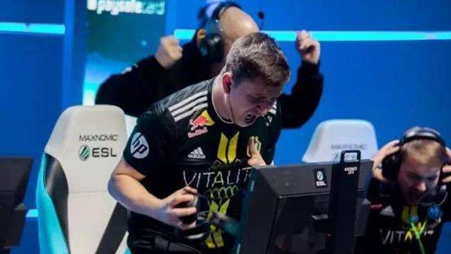 很多观众表 很多观众表