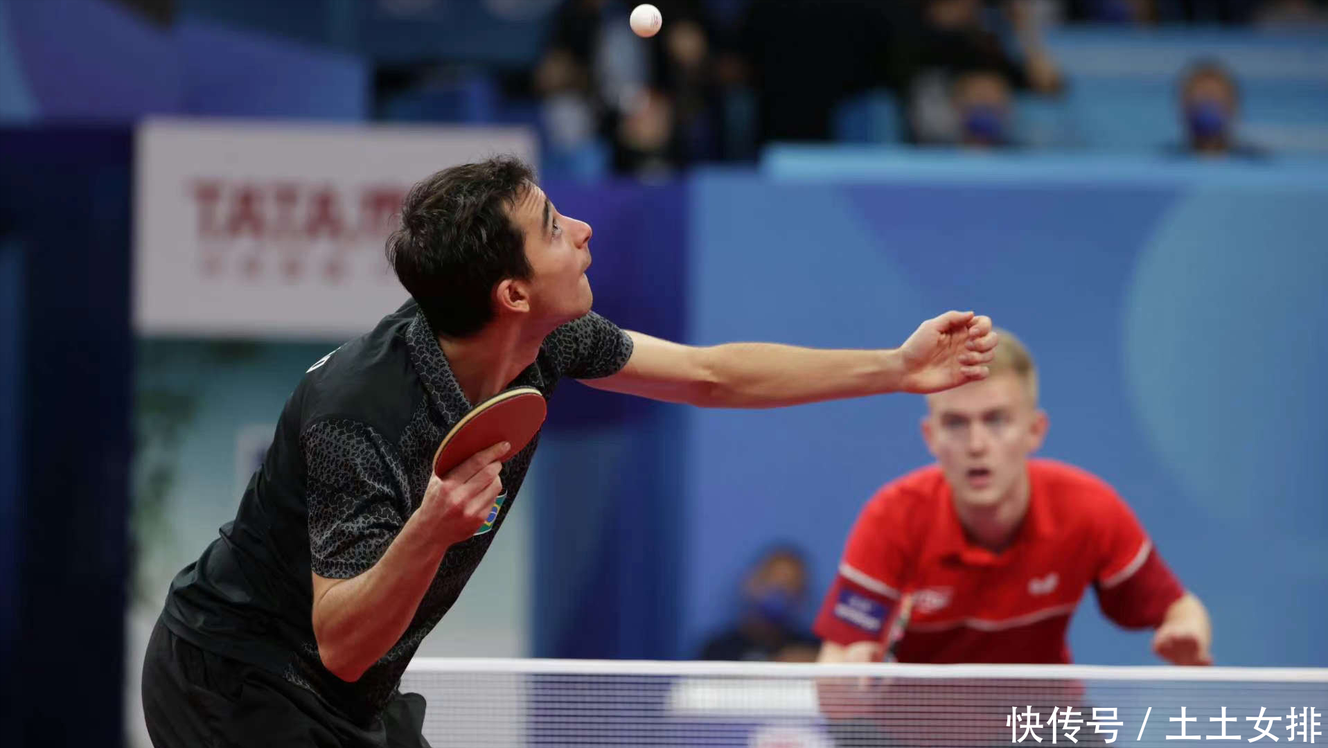 在这种背景 在这种背景