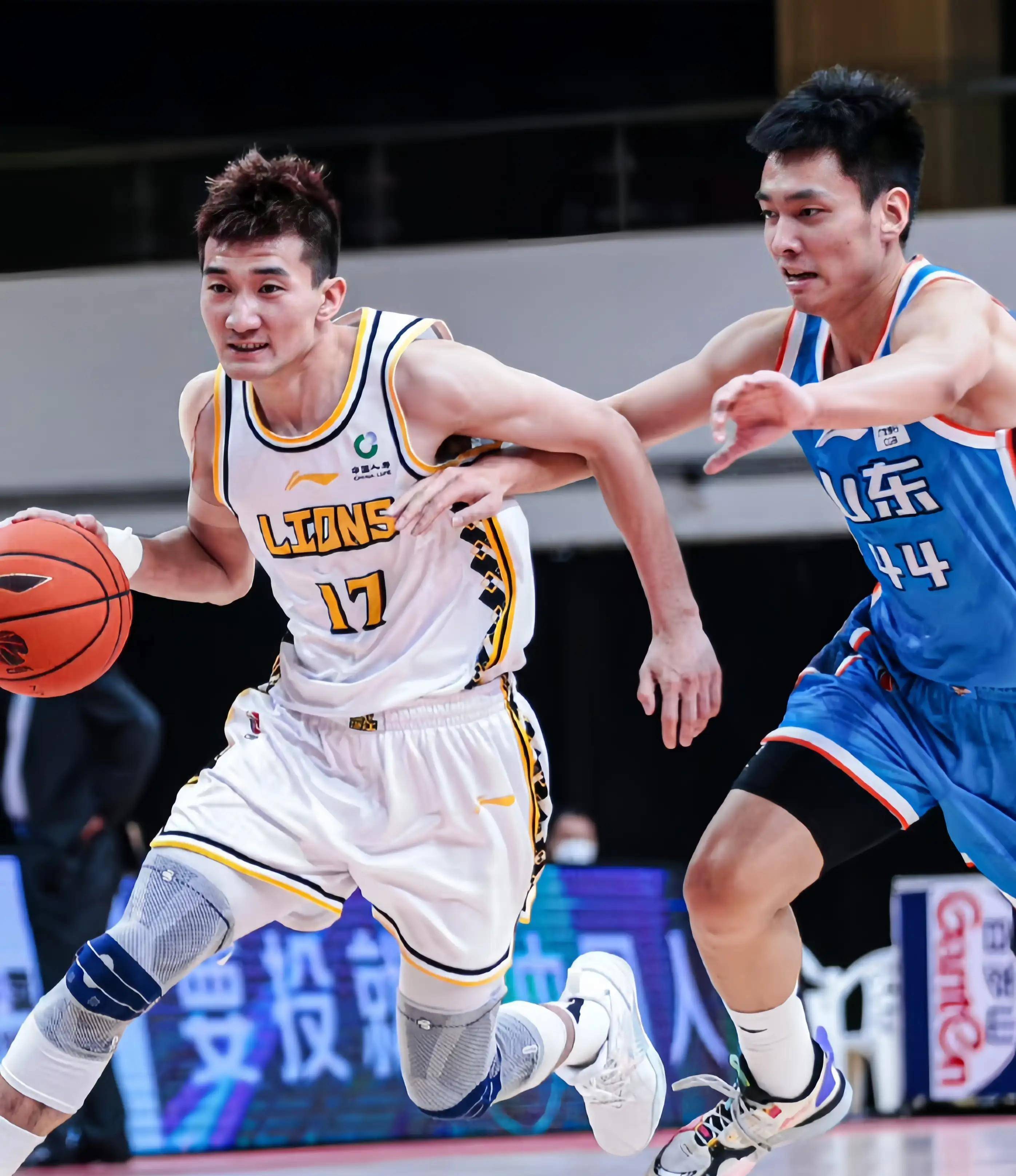 带来了许多 带来了许多